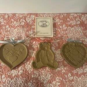 Stonewear Cookie Mold Set with Cookbook